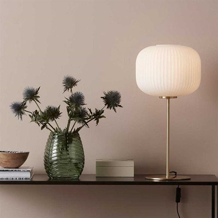 Bordlampe Sober i Messing / Hvid