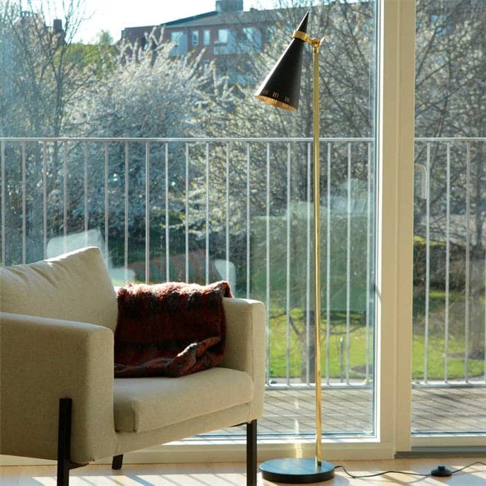 Gulvlampe Hexx i Sort og Guld