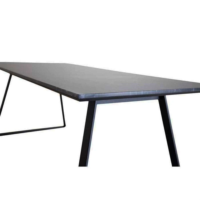 Estelle Spisebord i Grå Marmor med Sort Stel, 200 cm.