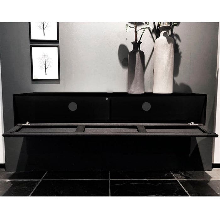 Square Reolen TV-møbel 120 cm i sort med sort stoflåge